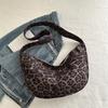 Urban Leopard Print Tote Bag With Zipper Closure For Daily Use