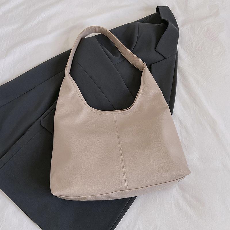 Casual Large Capacity Commuting Bag for Women In Autumn New Fashion Casual Shoulder Bag Commuting Personalized Tote Bag