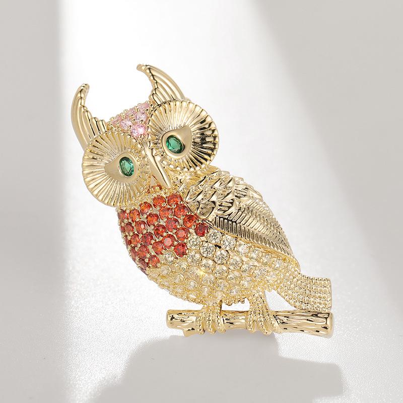 Bo Xin Yun Elegant Zirconia Owl Brooch: Trendy Men s Lapel Pin Accessory