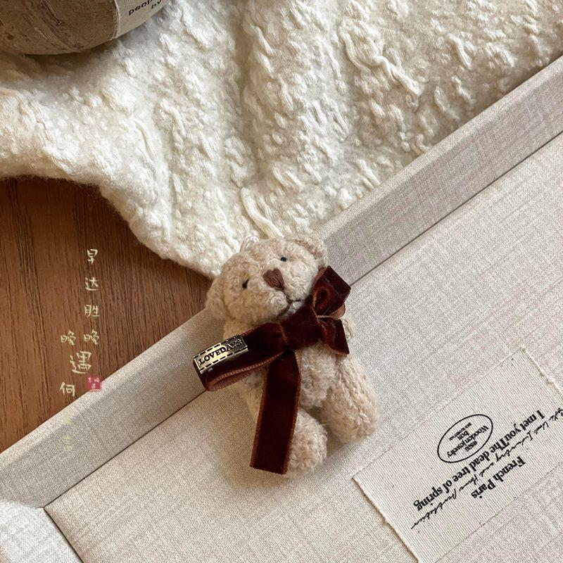 

Cute Plush Doll Cartoon Flower Brooch Female Niche Design Sweatshirt Sweater Pin Decoration Accessories Khaki Bear-Light Brooch