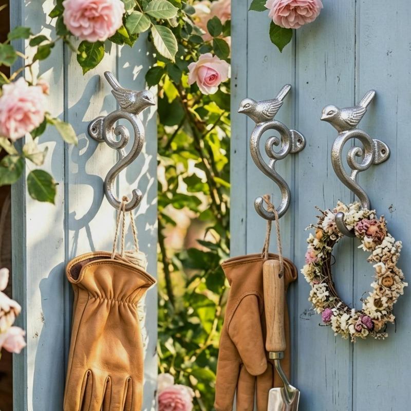 Vintage Cast Iron Bird S-Hook Heavy Duty Wall Hook for Hanging Coats Bags Keys Rustic Garden Patio Decor Vintage Coat Hanger