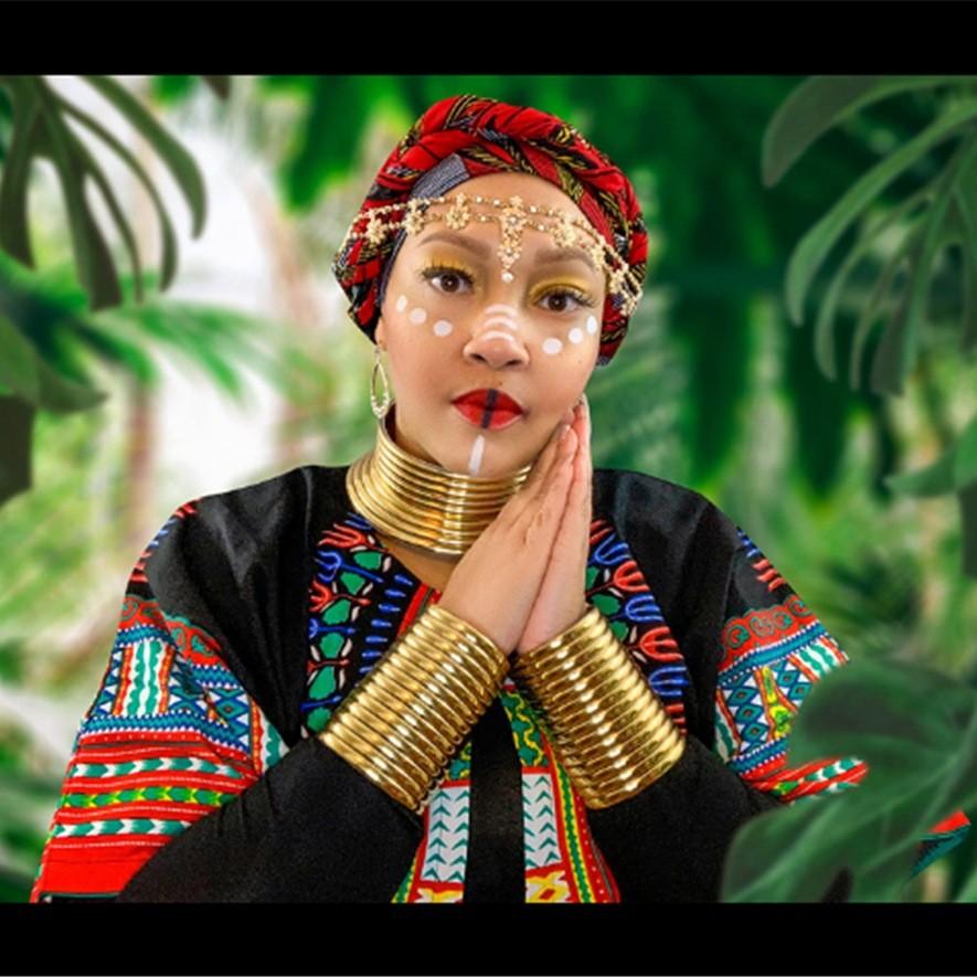 Jewelry Female Trendy Collection Featuring Oversized Leather Necklace And Bracelets For Spring