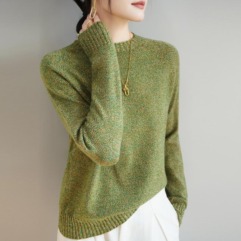 The New Round-neck Knitted Sweater of Spring and Autumn for Women Is Paired with A Loose Sweater As A Laid-back Base Layer
