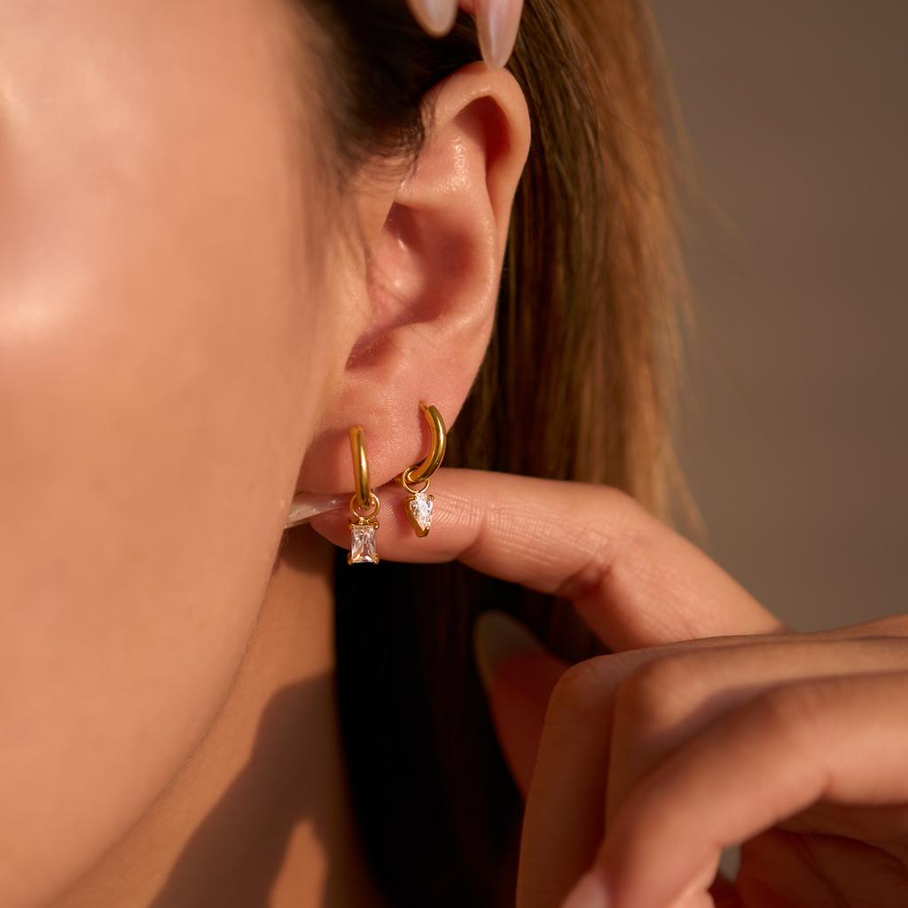 Dazan Winter New HOT 18k Gold Plated Hypoallergenic Stainless Steel Modern Korean Clear Teardrop Zircon Mini Tiny Girl Earrings