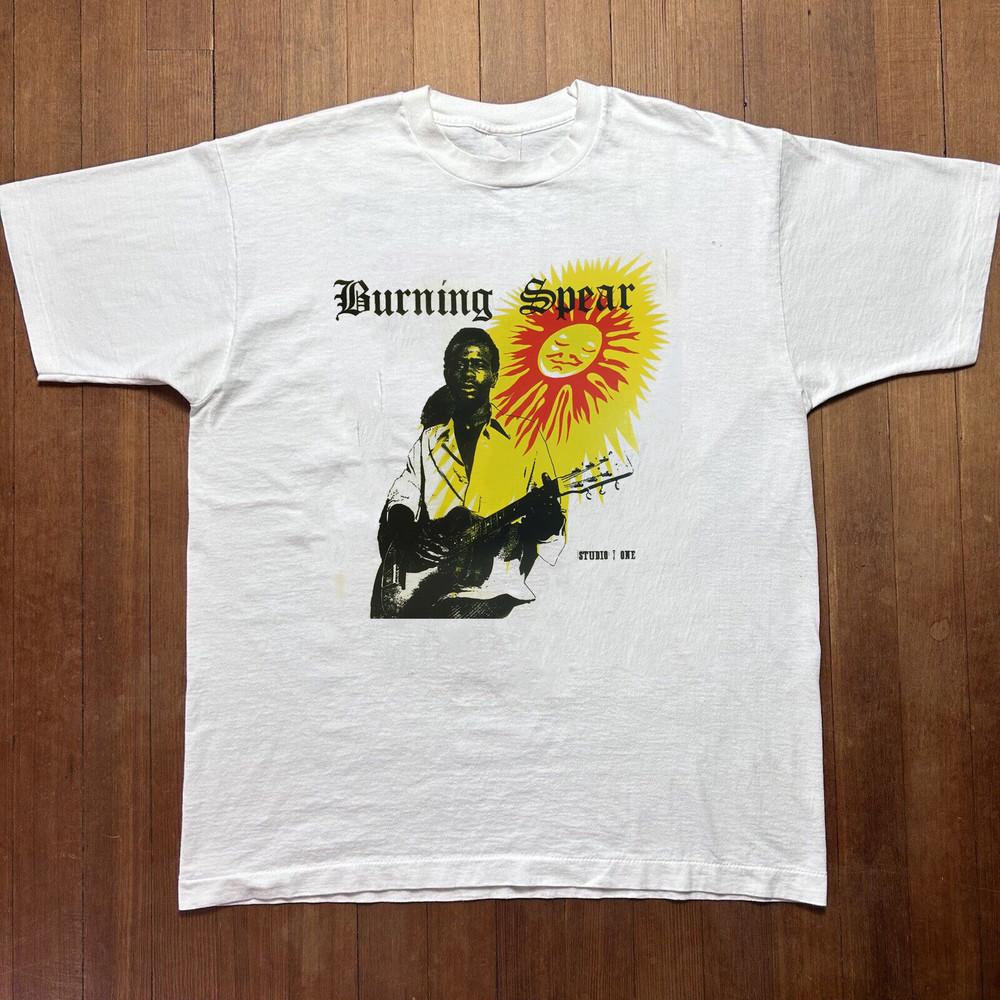 Новая Популярная Белая Футболка с Принтом Горящее Копье Хлопок 9D245 Унисекс Футболка XXXL