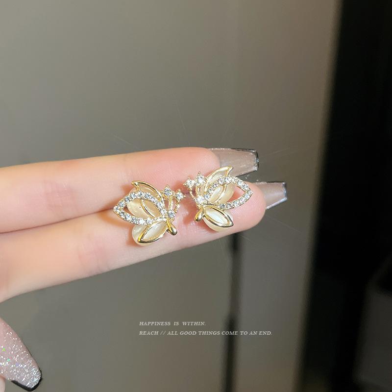 s9Silver Needle Cat's Eye Stone Earrings for Women, Elegant Geometric Heart-Shaped High-End Earrings, Korean Style Ear Accessories