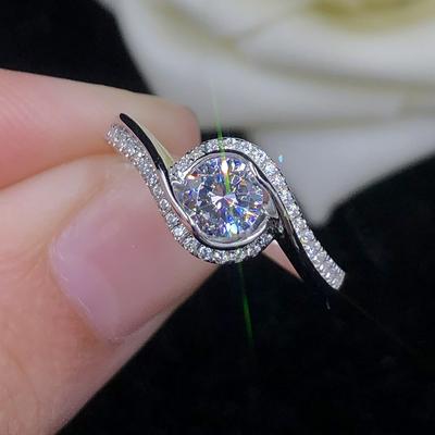 Neuer neuartiger Design-Hochzeits-Accessoires-Frauenring mit AAA-runden Zirkonia Graceful Eheringe Neuer Modeschmuck