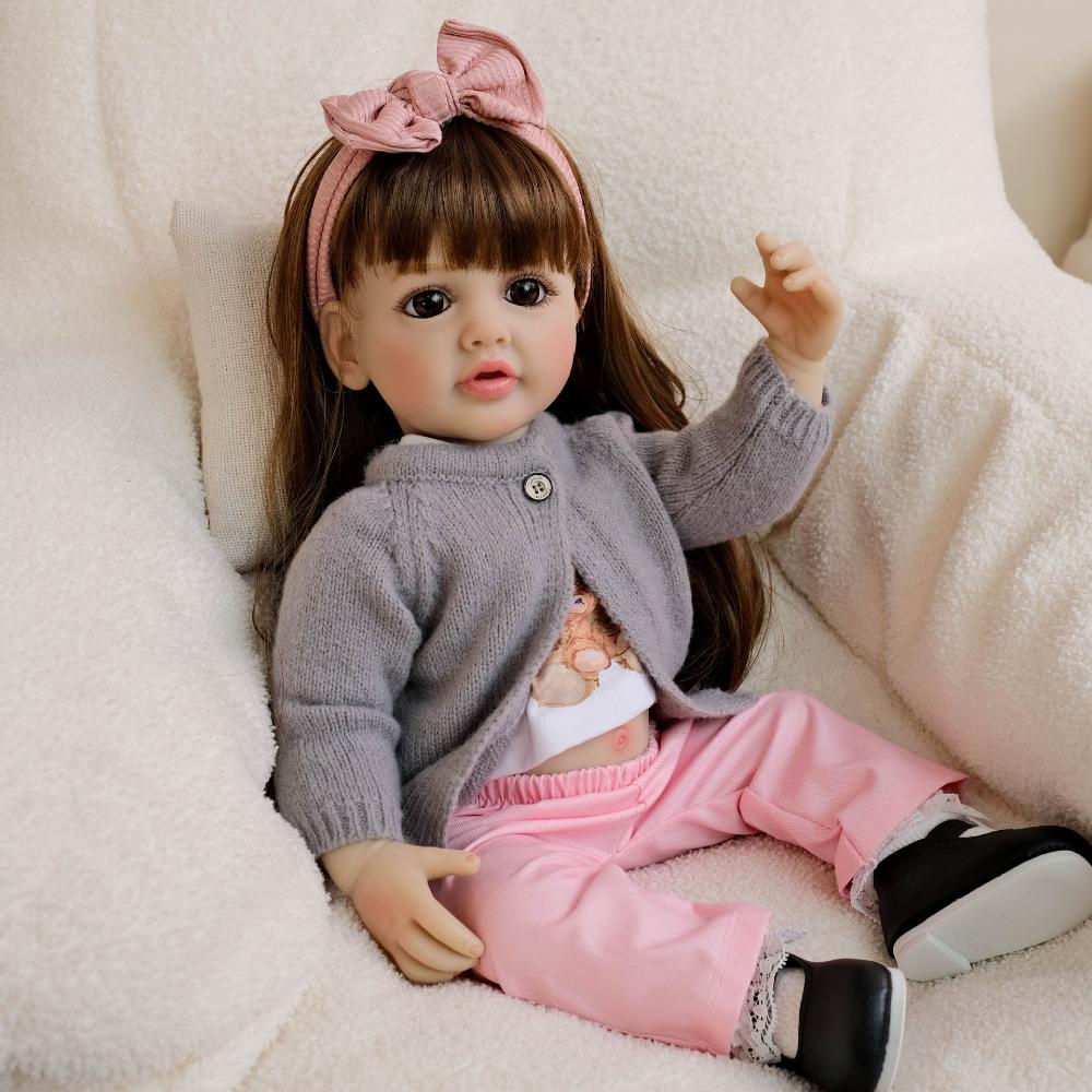 Popular 22 Inch Reborn Babies Dolls Betty 55cm Full Vinyl Body Beautiful Baby Girl Dolls Wear Gray Cardigan Suits Lifelike Simulation Dolls for Kids