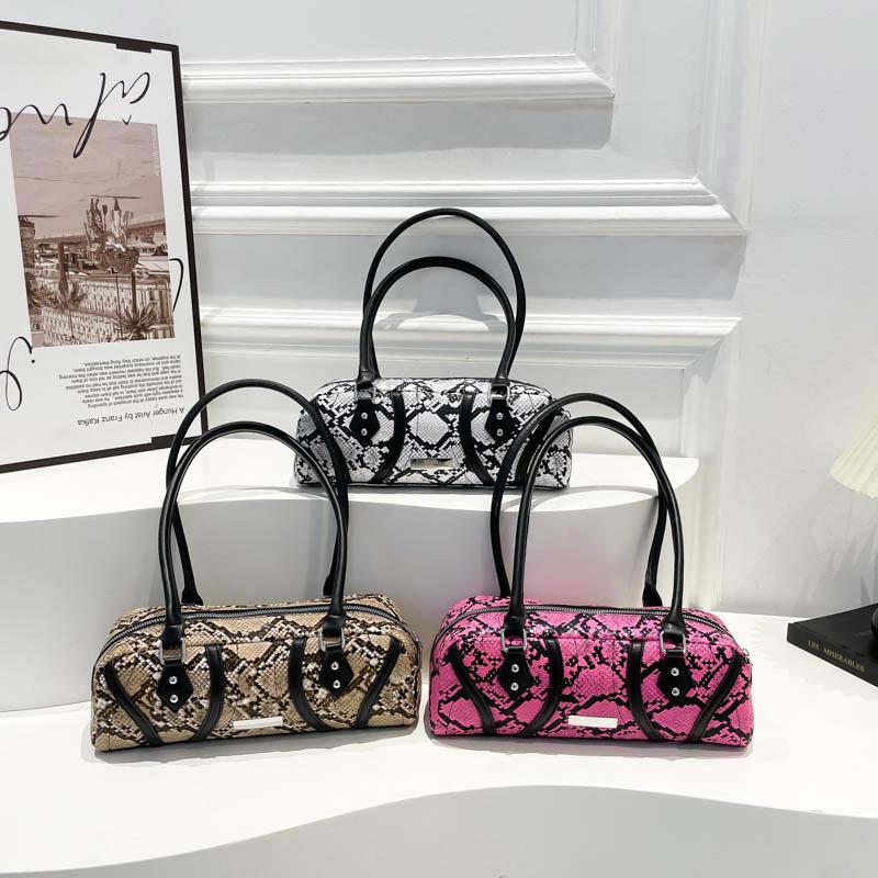 Snake Pattern PU Square Shoulder Bags High Quality Sense of Luxury Personality Popularity Women's Armpit Bags 2025 Fashion New