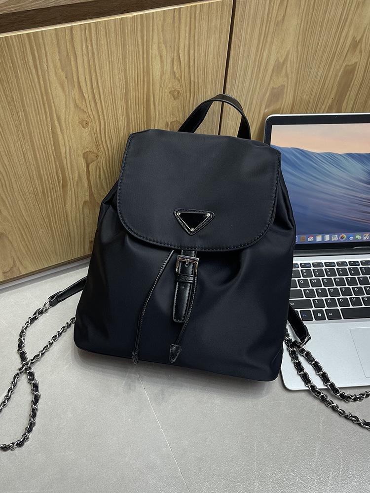 

Рюкзак женский повседневный большой вместимости из ткани Оксфорд, простая цепочка, студенческий школьный рюкзак чёрный