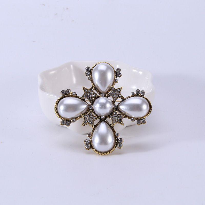 

Baroque Retro Cross Pearl Rhinestone Brooch Men s and Women s Luxury Badge Medieval Vintage Brooch Decorative Jewelry Style 1