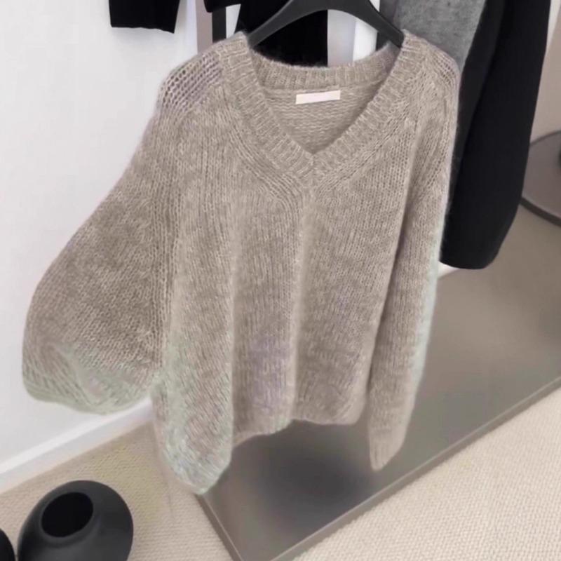 Gray v-neck long-sleeved sweater knitted sweater light luxury women's autumn fashion lazy soft waxy sweater