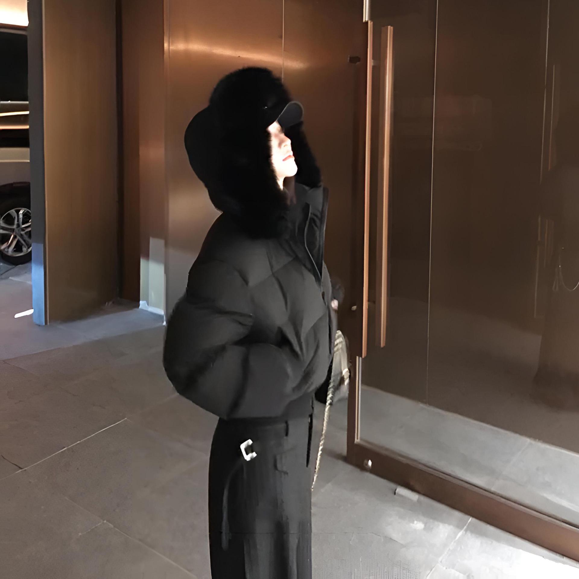 

Женская темно-синяя стеганая куртка с капюшоном из искусственного пуха и хлопка - Зимнее пальто с приталенным силуэтом Large