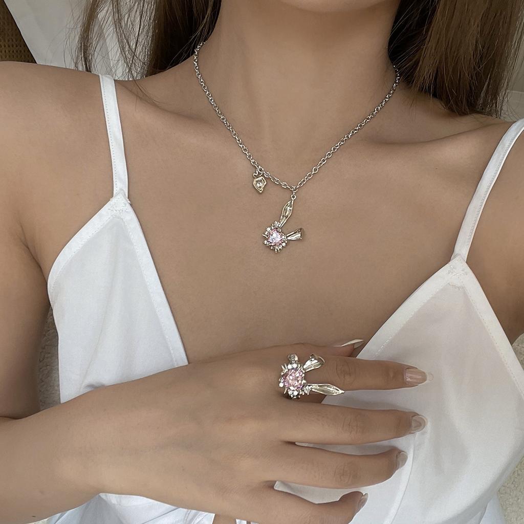 Alice Verspielte Hasenohren Liebe Edelsteinohrringe Ohren faltbar Hasenpuder Herzring Süß Kühl Rosa Diamant Süßes Hasenohrring Halskette für Frauen
