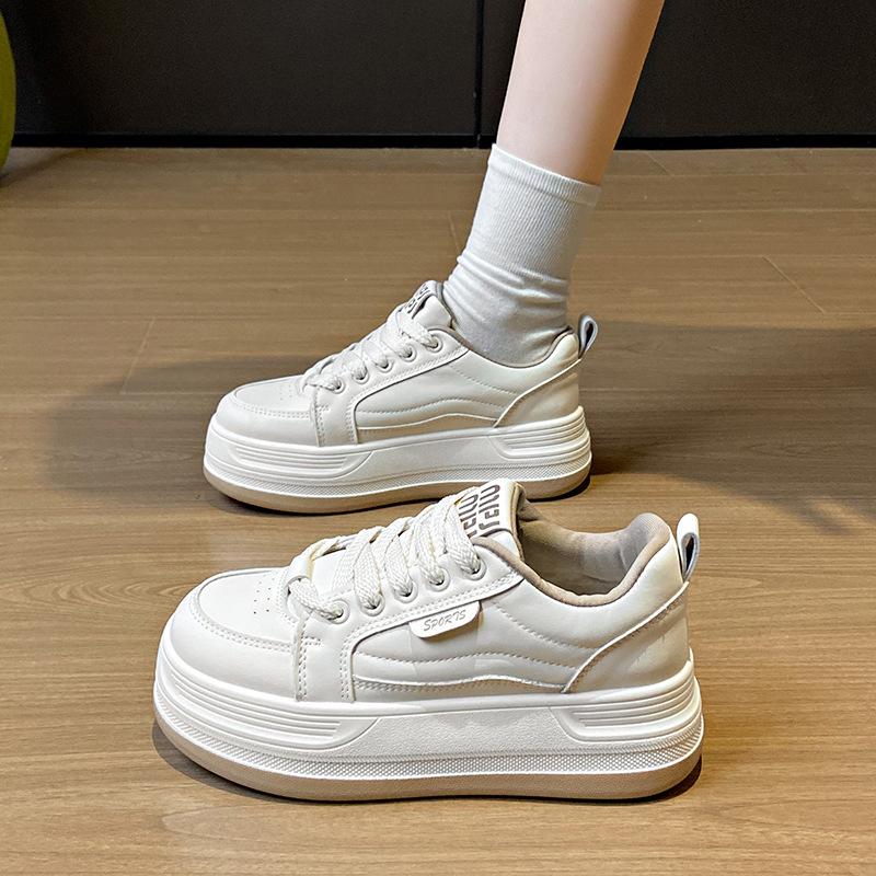 2025 little white shoes women's spring new Korean version ins female students' leisure sports versatile board shoes street auction Y8613