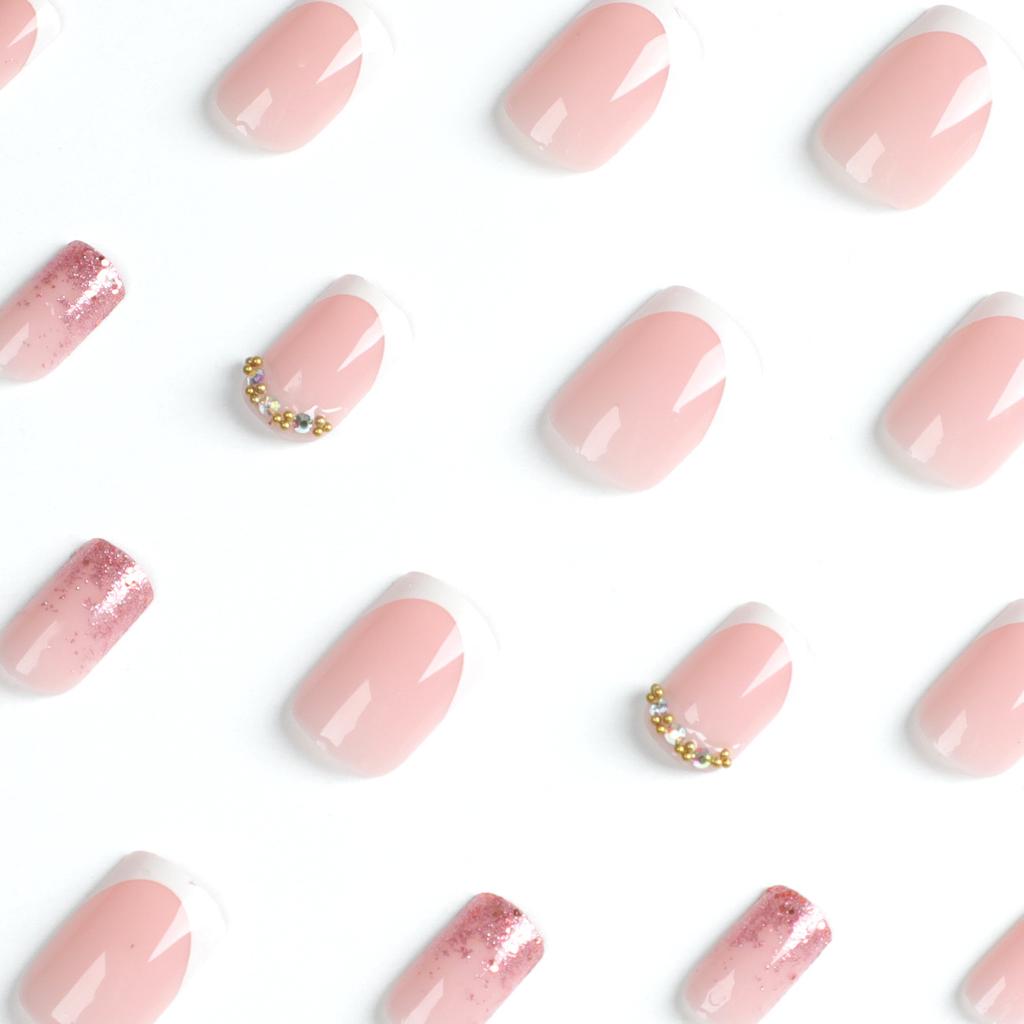 Wear nail pads Gentle naked pink white edge nail pads Nail art French ins Girl fake nails