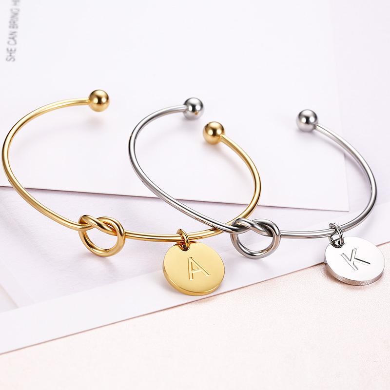 Trendiges Initialmünz-Charms-Armband für Damen, Herren, Liebhaber, Ehefrau, Edelstahl-Buchstaben-Manschettenarmband, Partner-Schmuck, Dropshipping