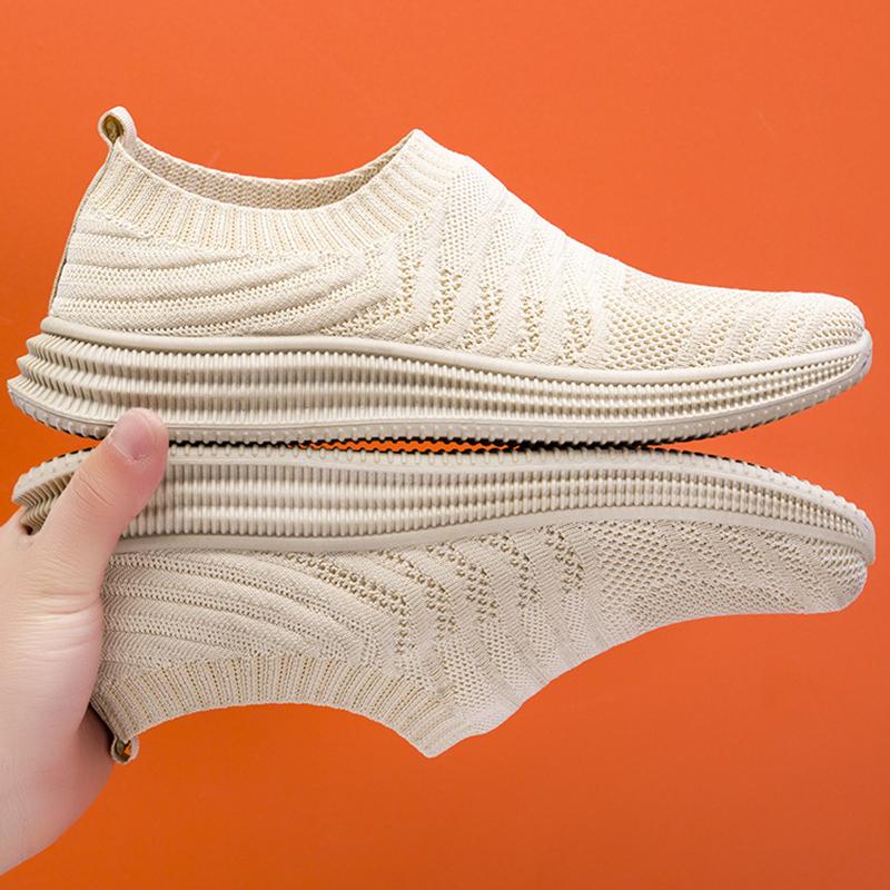 Fashion Summer Breathable Men Casual Shoes Lightweight Outdoor Male Walking Shoes Anti-slip Man Sneakers Slip On Flats Vulcanized Shoes