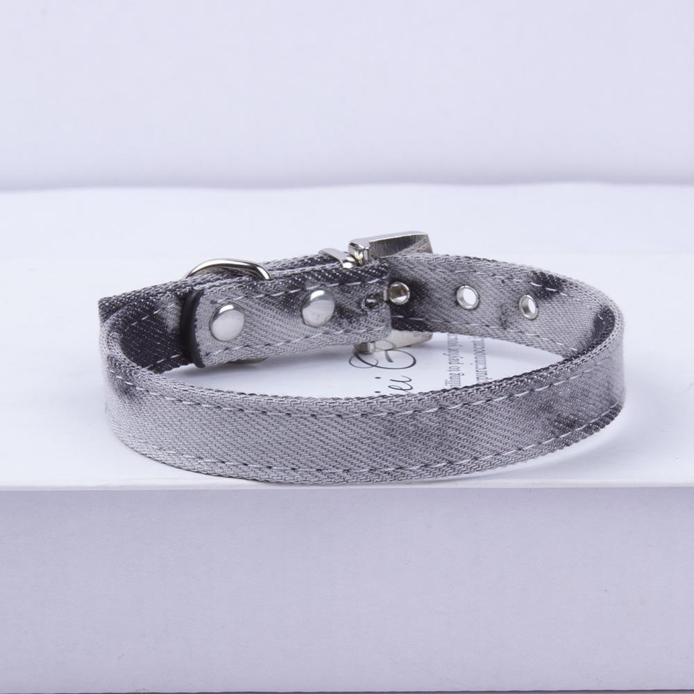 

Denim Dog Collar-Adjustable for medium,Small Dogs & Cats,with Rhinestone-Encrusted Buckle&Bell,Stylish Denim Pet Collar for Pets XS（old）