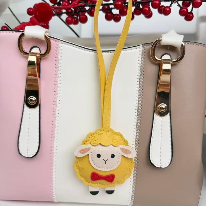 Cute Sheep PU Leather Keychain Cartoon Lamb Decorative Bag Charm Pendant Water Resistant Thanksgiving Gift for Friends