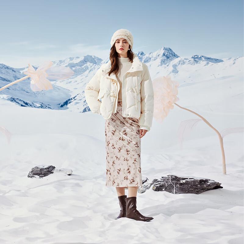 Qiu Shui Yi Ren Women's New Chinese Style Toggle Down Jacket