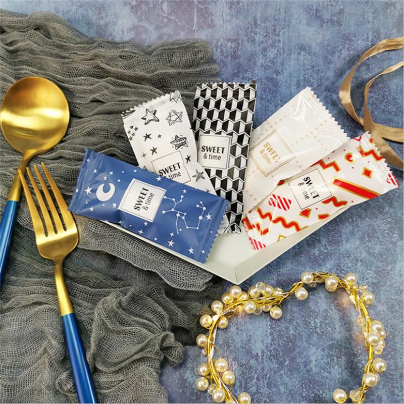 200Pcs Cartoon Animal Printed Handmade DIY Nougat Plastic Food Packing Candy Wrapping New Year Party Gift Bakery Bags