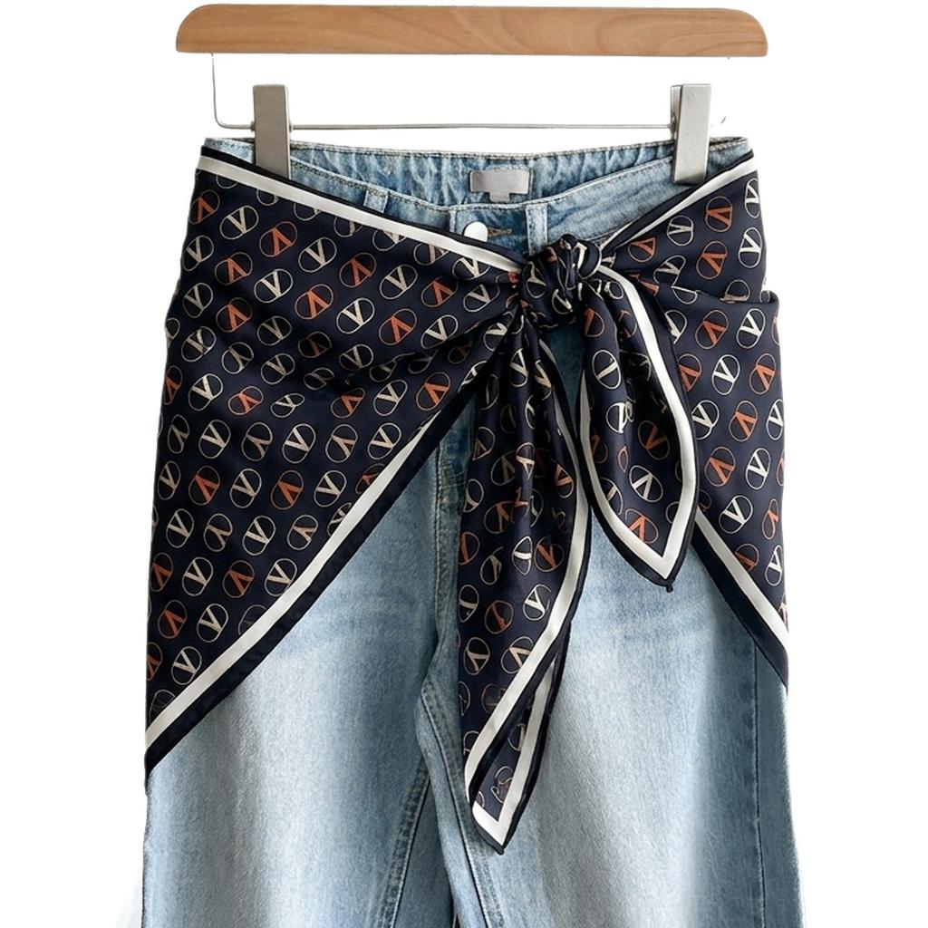 White Floral Small Silk Scarf Triangle Scarf Headscarf Belt Women's Decoration with Skirt Jeans Waist Accessories Fart Curtain