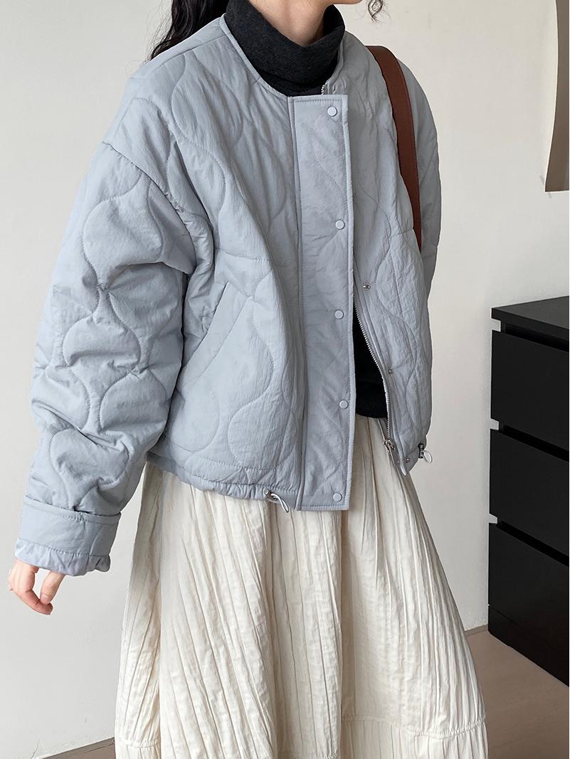 

Корейская женская короткая стеганая куртка из хлопка с ромбовидной отделкой: Зимний однотонный, теплый, облегающий крой One Size