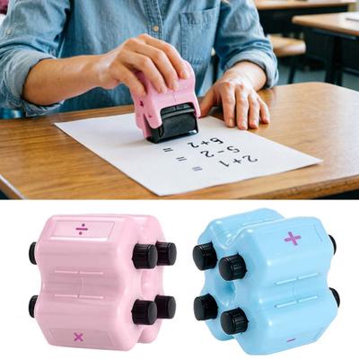 Set de Tampons Roulants Mathématiques 4 en 1 Addition Soustraction Multiplication Division Outil d'Entraînement Tampon Enseignant Numérique Aléatoire pour Enfants Utilisation en Classe à la Maison