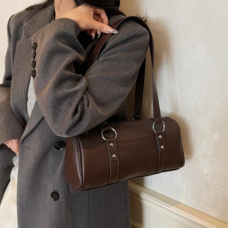 Retro PU Cylinder Bag For Women Trendy Large Capacity Commuting Underarm Bags Solid Color Zipper Female Shoulder Pack