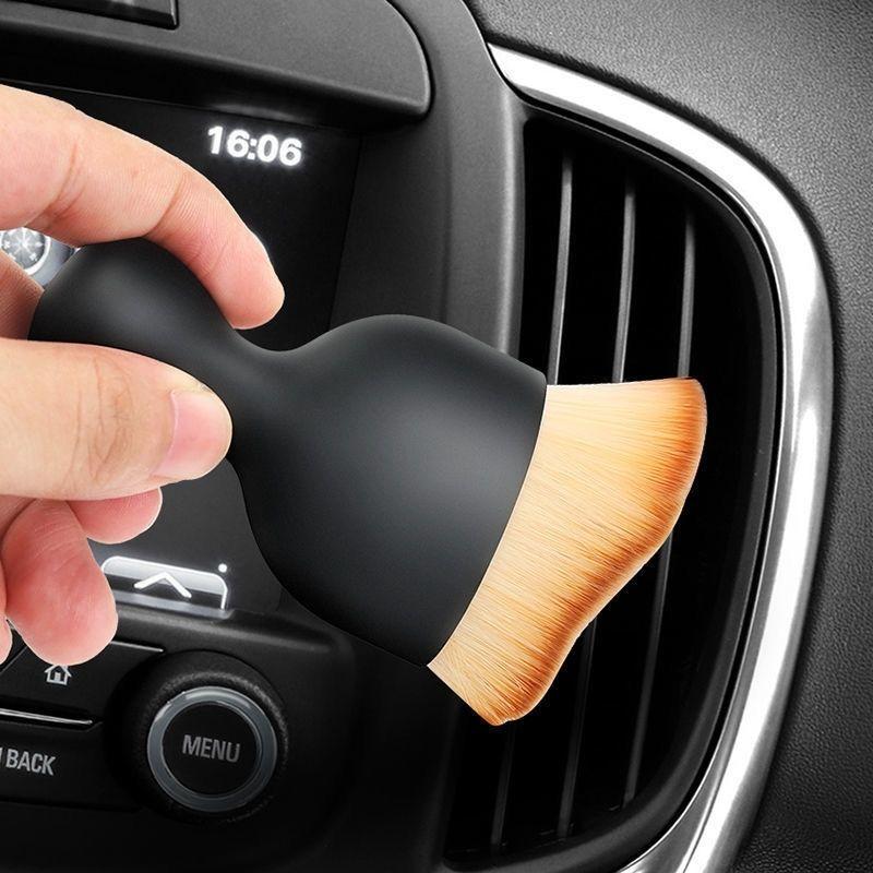 W160for Volkswagen car interior dust removal soft bristle brush, car crevices cleaning brush, car dust removal brush