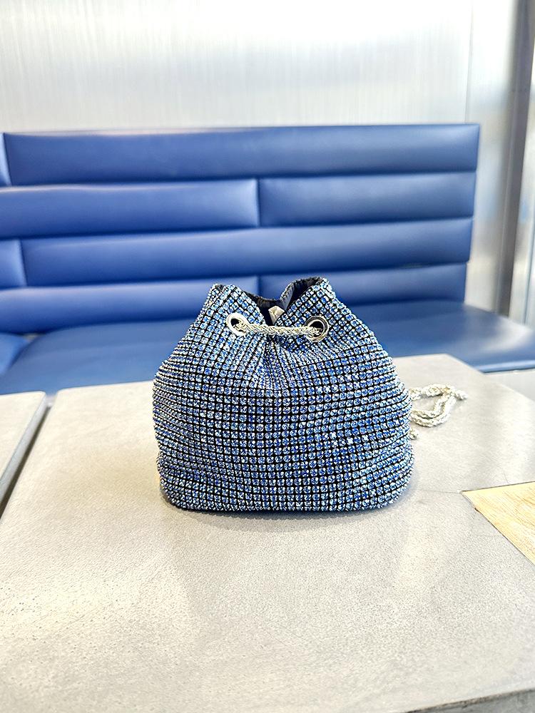 Shiny Rhinestones, Niche Buckets, Full Of Diamonds, Chain Drawstring Design, Fashionable Backpack, High-End Single Room