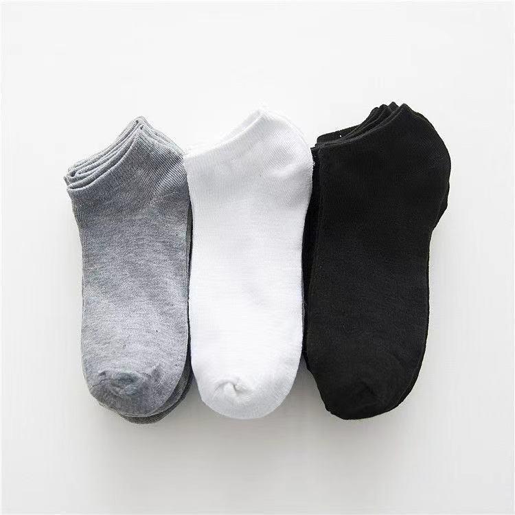 

5 Pairs of Black and White Striped Mid-Calf Socks: Autumn/Winter Korean-Inspired Academy Style 5 Pairs Package