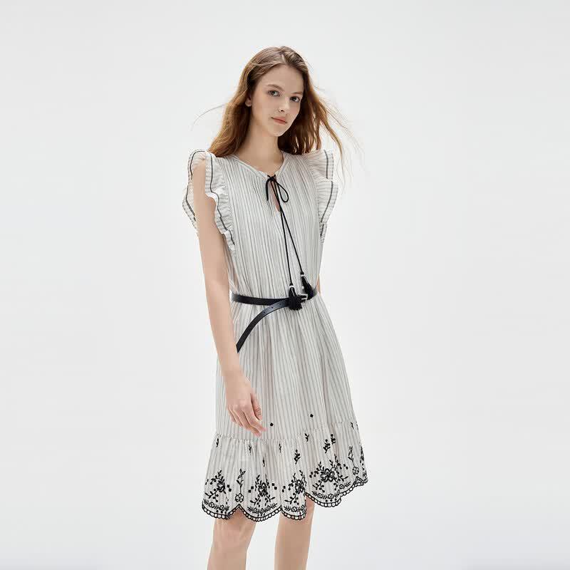 ELLE Women s Embroidered Striped Flutter Sleeve Dress M