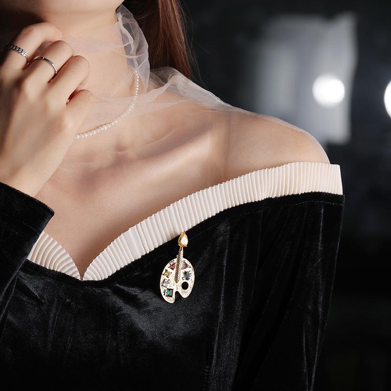 Bo Xin Yun Zirconia Color Palette Brooch - Creative Art Gift Pin & Clothing Accessory Corsage.