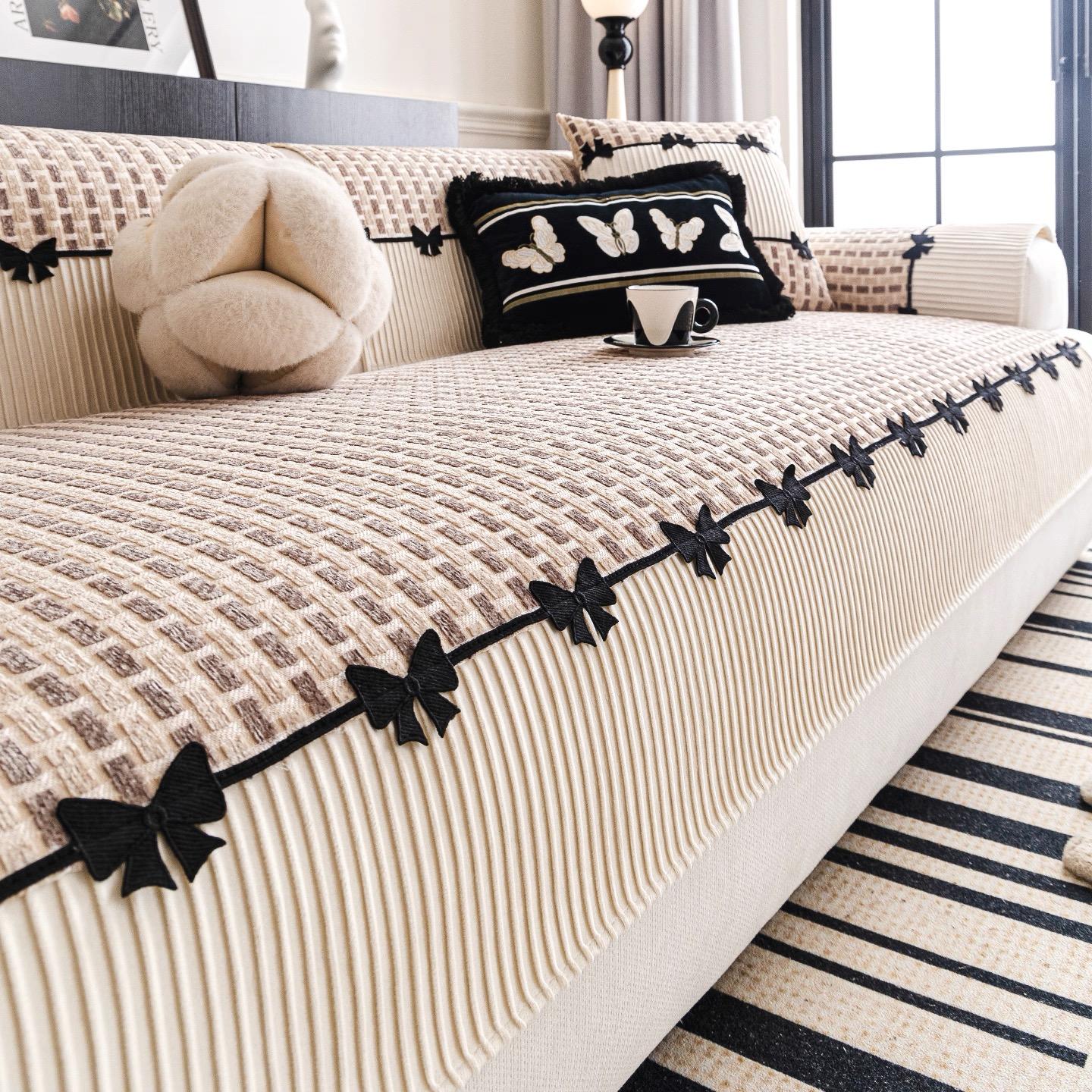 

Romantic Tie Lace Decord Jacquard Chenille Sofa Cover with Pleated Velvet Hem, for Living Room Couch Seat Slipcover, Sofa Towel 70*70cm