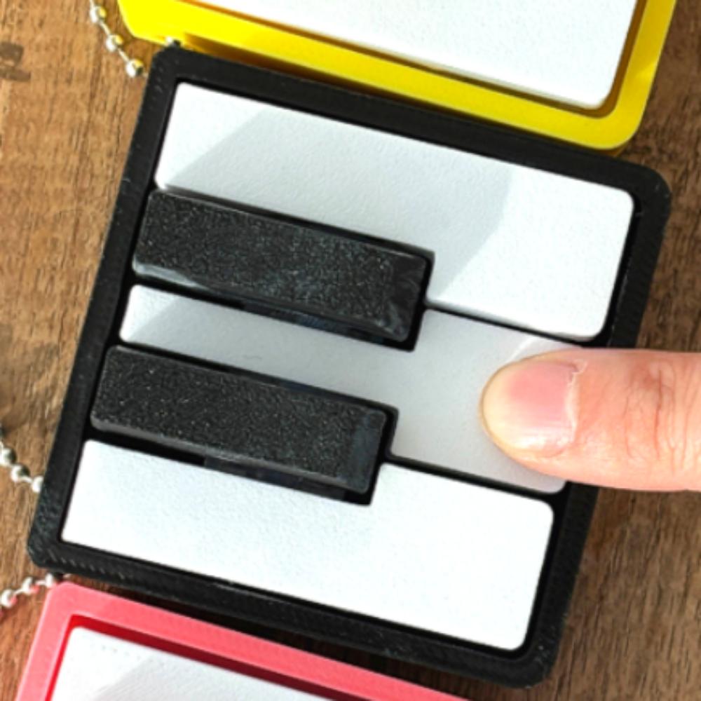 Kickkick Factory 5-Pocket Piano Clicker Keyring