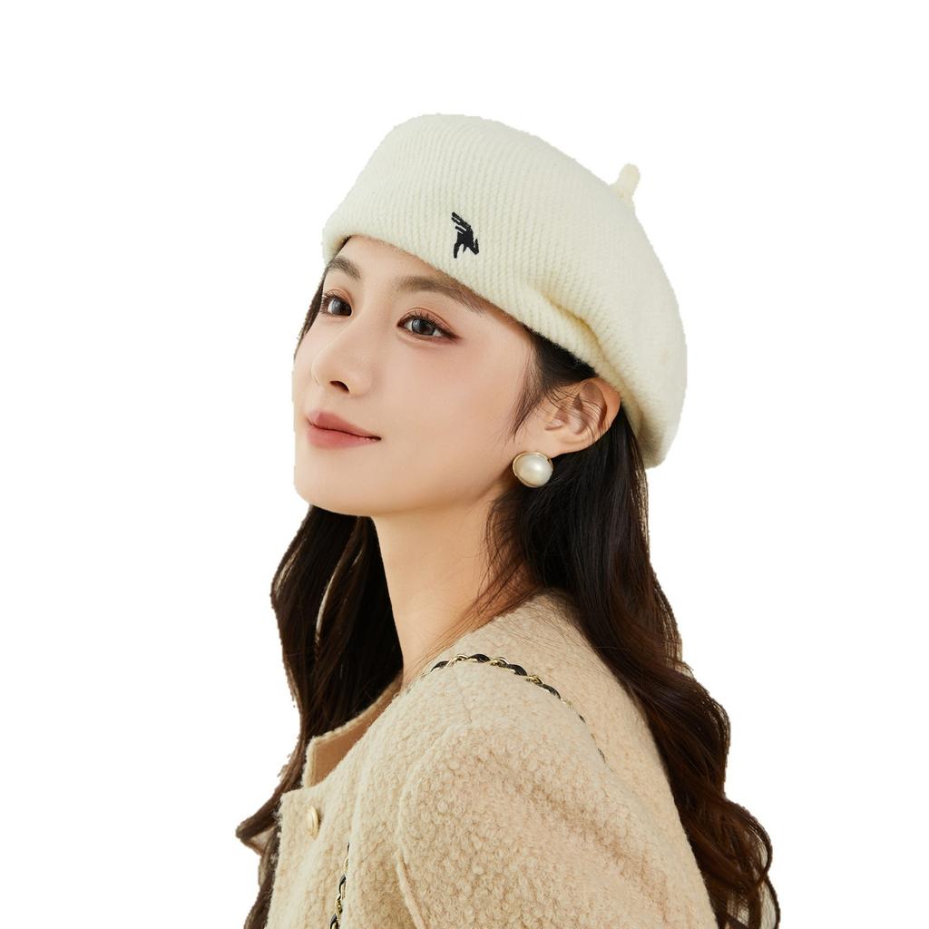Japanese Autumn and Winter Fashion Knitted Beret Women Casual and Versatile Face Showing Small Beret Hat Warm and Fashionable Painter Hat
