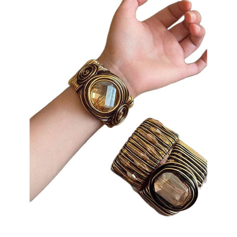 Geometric Resin Bangle: Trendy European-American Fashion Bracelet for Women