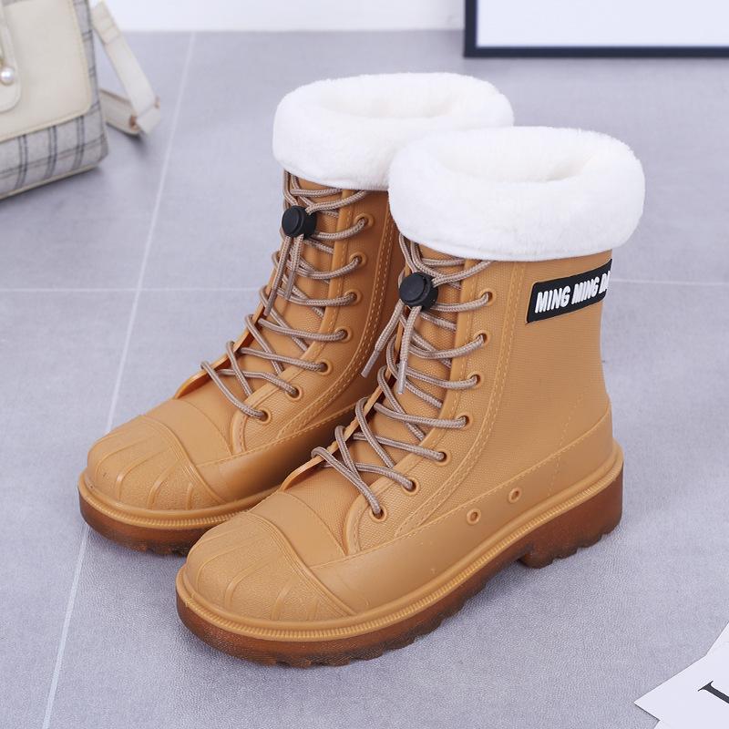 New women's jelly rain shoes, four-season fashion rain boots, non-slip and waterproof rubber shoes, and versatile medium tube water boots