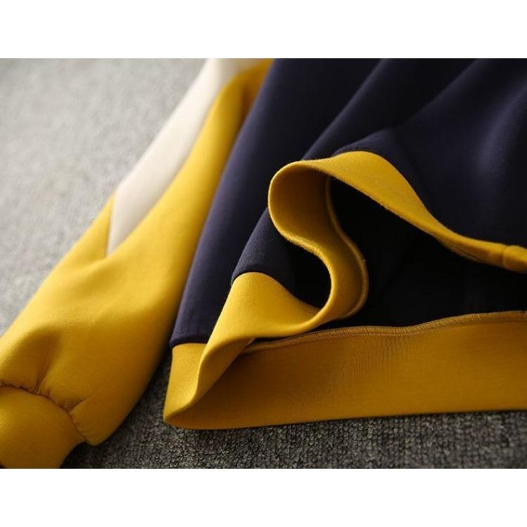 Women's Round Neck Sweatshirt  Spring and Autumn Loose Spliced Contrasting Color Pullover Top