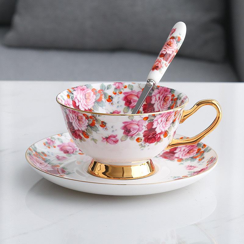 Korean Pastoral Bone China Coffee Cup Saucer Ceramic English Afternoon Flower Tea Cup Saucer With Spoon Tea Set Small Fresh Creativity