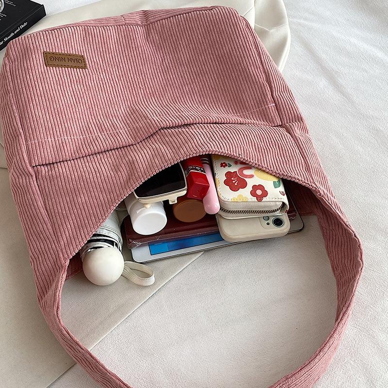 Modische Tragetasche mit großem Fassungsvermögen Damen Frühling Neuer Trend Stilvolle lässige Schultertasche Unterarm-Geldbörse