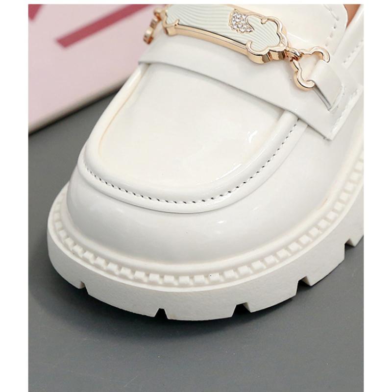 New Girls' Comfortable Soft Sole Versatile Light Leather Shoes