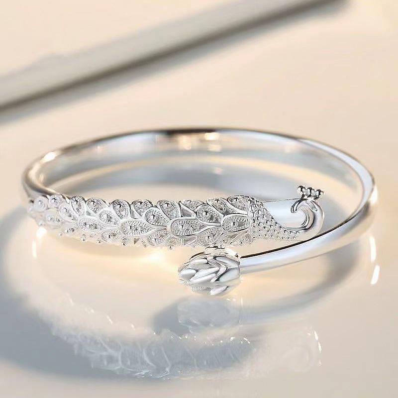 

Браслет Douyin Павлин и Лотос , посеребренный, с открывающимся медальоном - Подарок Лучшему Другу