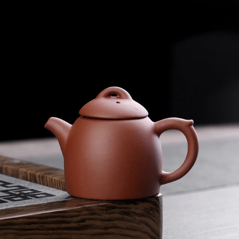 Mini Yixing Zisha Teapot Set with Tea Pet Ornament - Small Ceramic Chinese-Style for Wealth Attraction