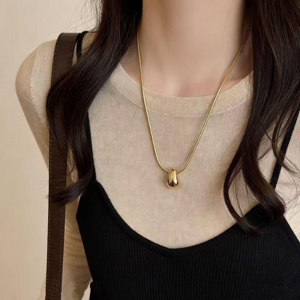 Women's Minimalist Water Drop Pendant Necklace - Versatile Autumn/Winter Fashion Long Sweater Chain