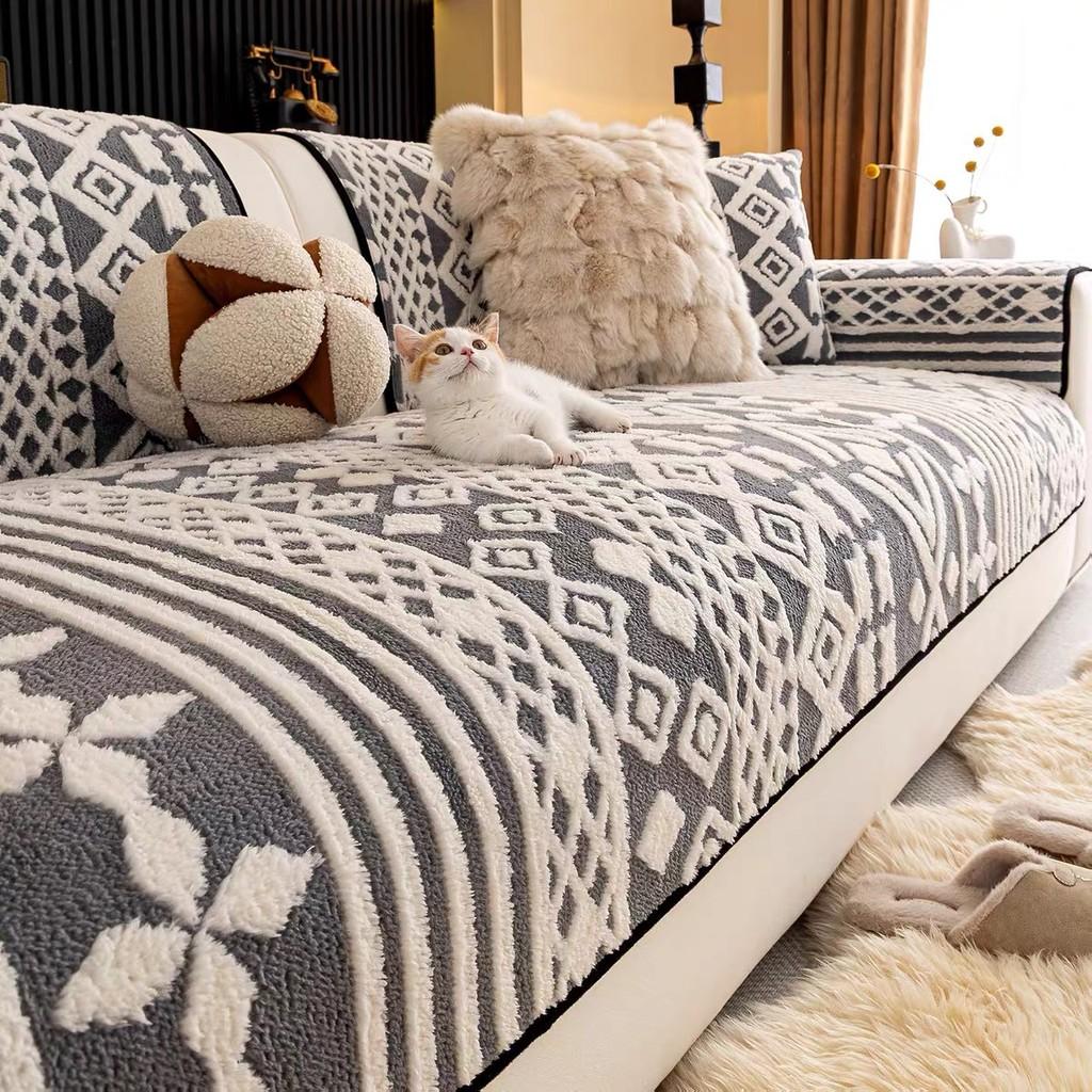 Autumn Winter Thickened Plush Sofa Mat Modern And Durable Anti-Cat Scratch Non-Slip Furniture Protector For Living Room Decor