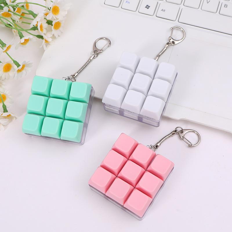 1Pcs Finger Keyboard Caps Toy Decompression Pendant Keyring Keys Button Keycap  Keychain Stress Relief Gadget For Adult
