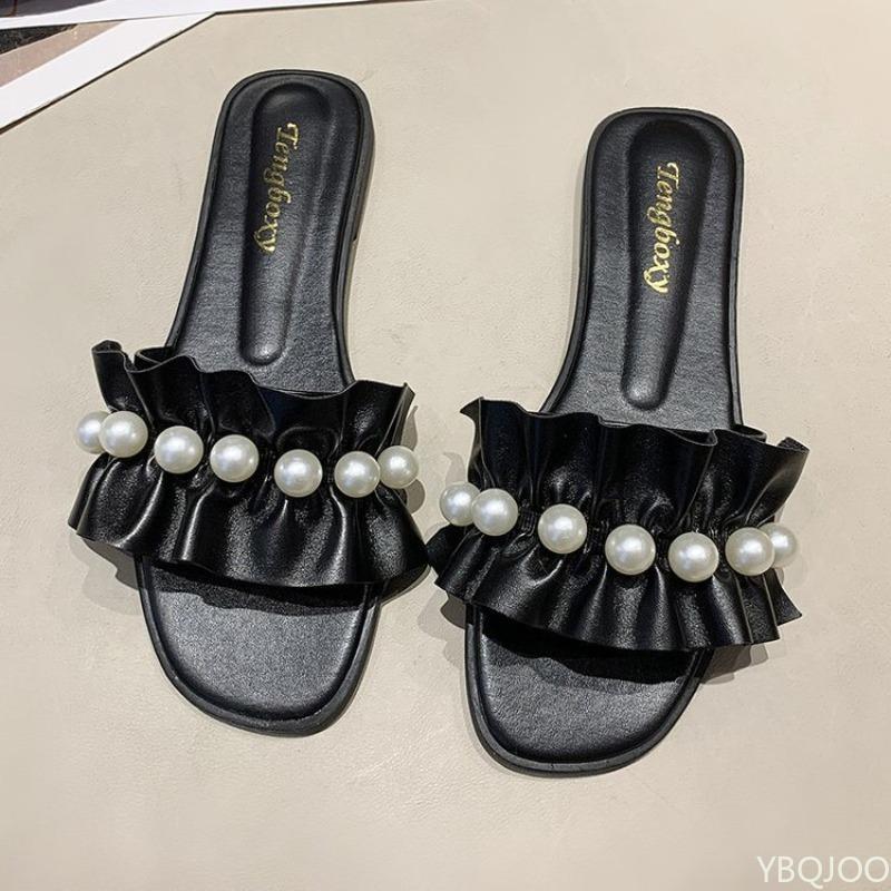 2026 new Women Fashionable versatile slippers Open Toe Wear-resistant Flats Summer Elegant minimalist Sandy Beach Sandals